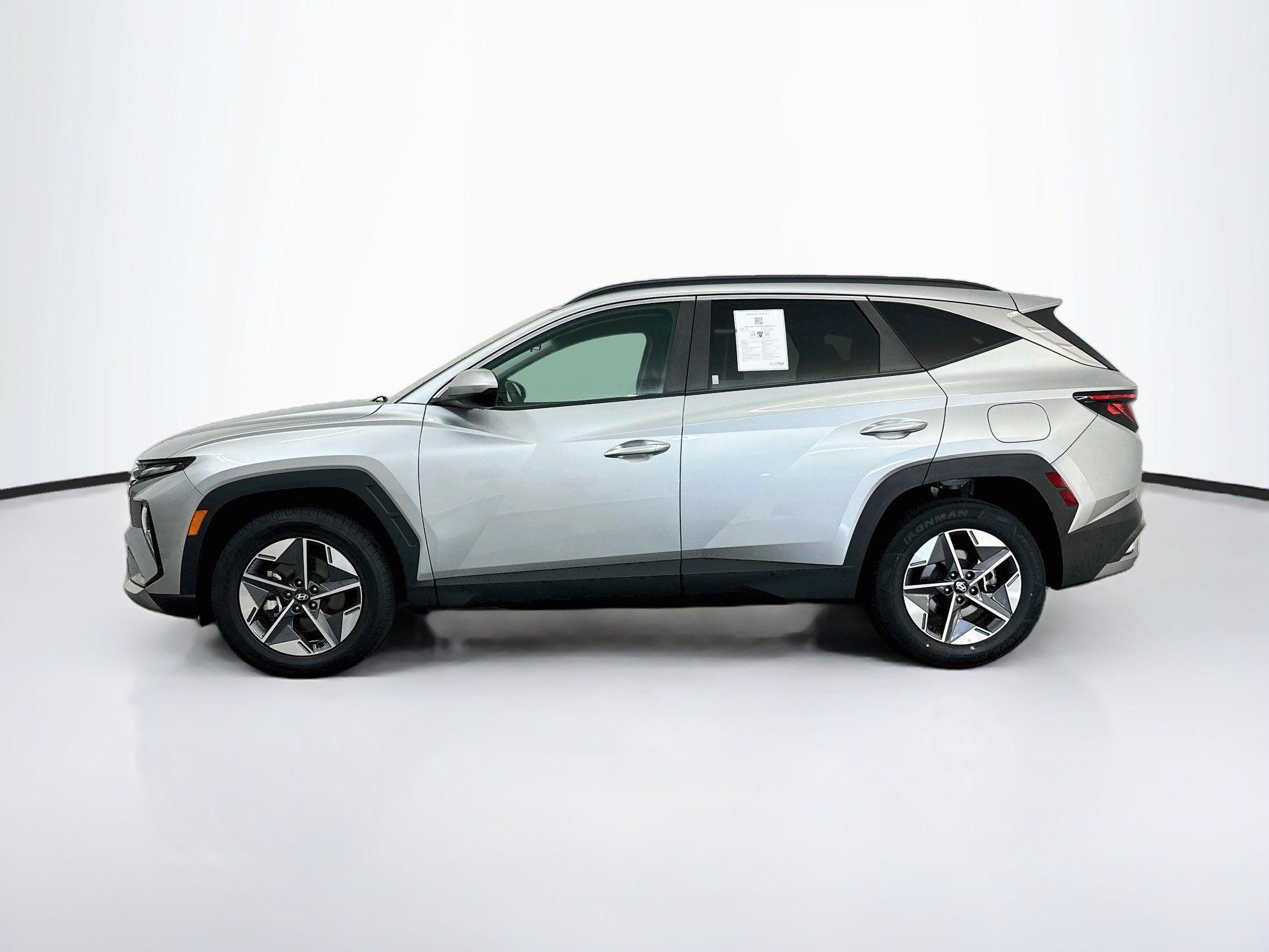 Used 2025 Hyundai Tucson SEL AWD/4WD image 4