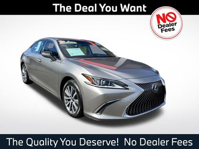 Used 2020 Lexus ES 300h w/ Premium Package