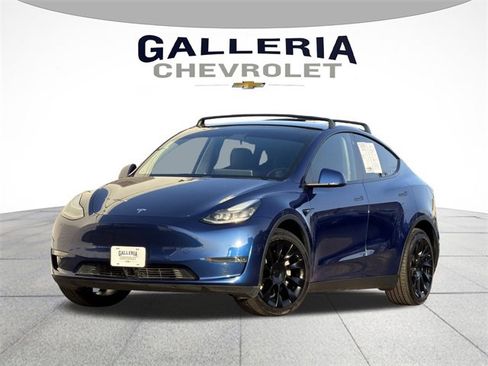 Used 2020 Tesla Model Y Long Range image 1