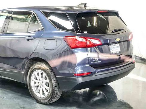 Certified 2019 Chevrolet Equinox LS w/ LS Convenience Package FWD image 10