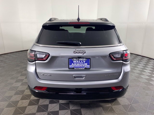 Used 2023 Jeep Compass Limited w/ Elite Group AWD/4WD image 10