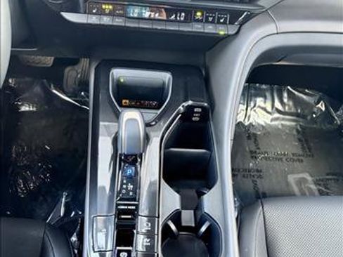 Certified 2026 Toyota Crown AWD/4WD image 9