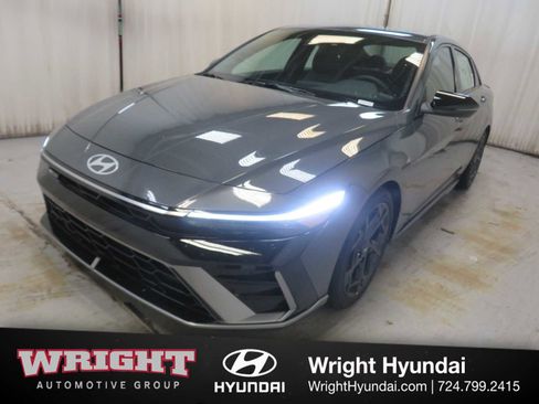New 2026 Hyundai Elantra N Line FWD image 3