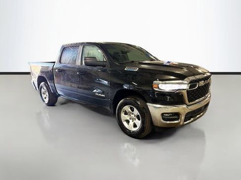 New 2026 RAM 1500 4x4 Crew Cab image 3