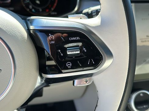 Certified 2025 Jaguar F-PACE R-Dynamic S image 13