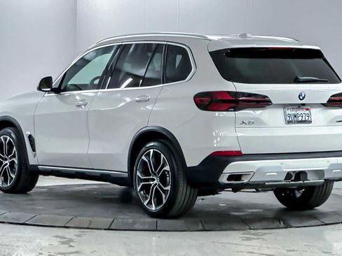 Used 2026 BMW X5 xDrive40i image 6