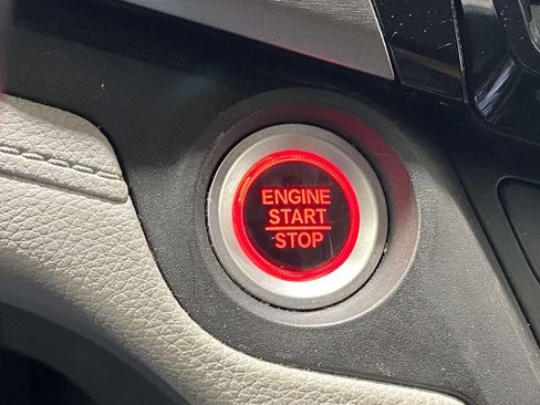 Used 2024 Honda Odyssey EX-L image 26