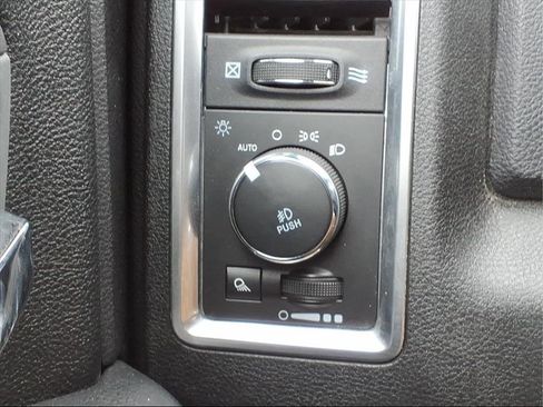 Used 2018 RAM 2500 Power Wagon w/ Luxury Group image 15