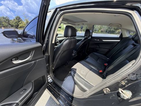 Used 2017 Honda Civic Touring image 13