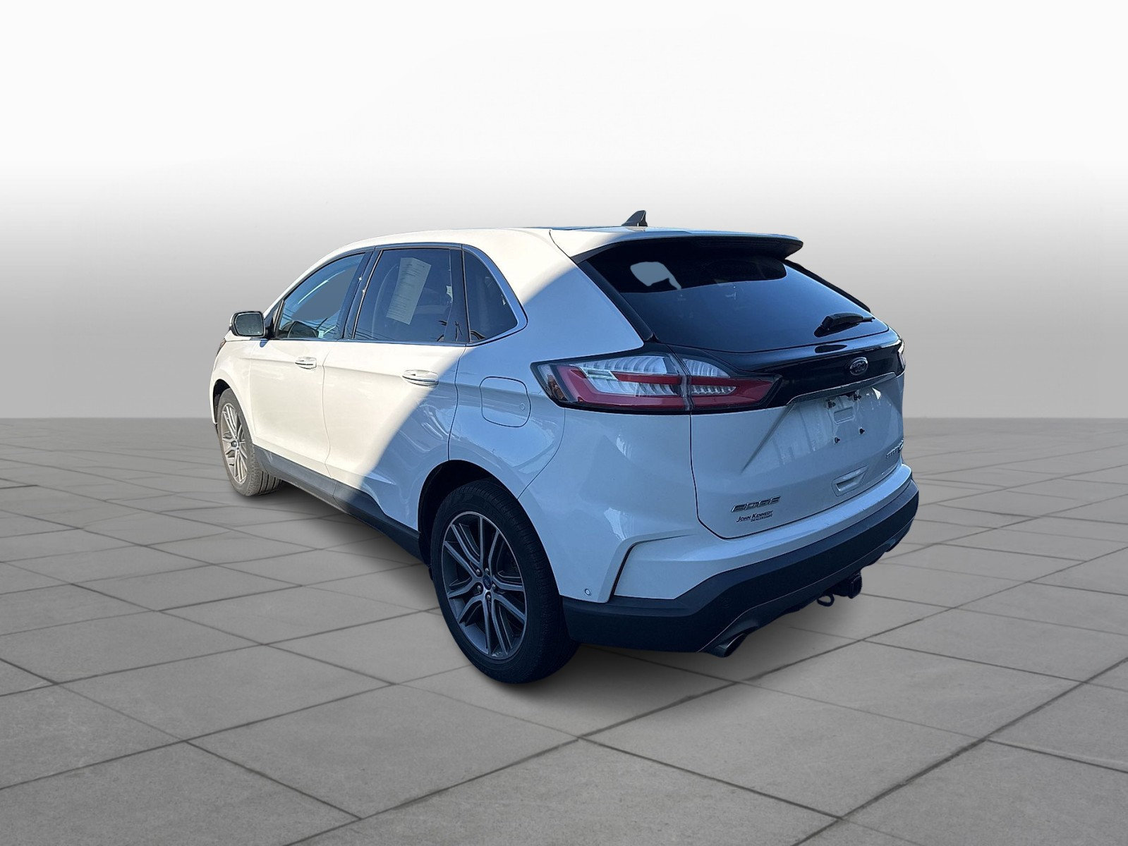 Used 2020 Ford Edge Titanium w/ Equipment Group 301A AWD/4WD image 2