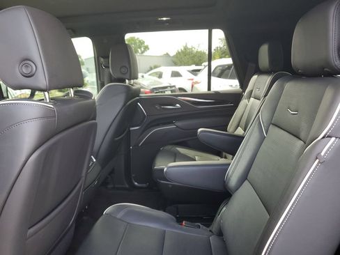 Used 2023 Cadillac Escalade Sport w/ LPO, ONYX Package AWD/4WD image 14
