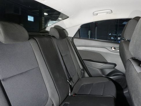 Used 2022 Hyundai Accent SE image 19