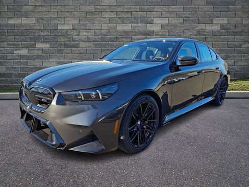 New 2026 BMW M5 w/ Carbon Package AWD/4WD image 3