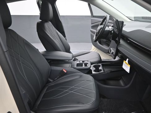 New 2025 Ford Mustang Mach-E Select image 27