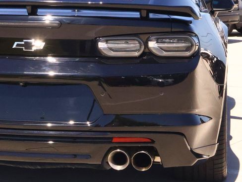 Used 2023 Chevrolet Camaro ZL1 RWD image 9