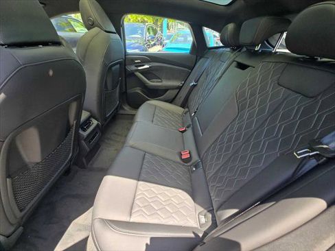 New 2025 Audi S6 e-tron Premium Plus image 21