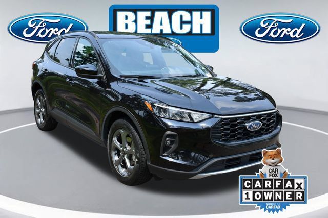 Used 2025 Ford Escape ST-Line Select AWD/4WD image 1