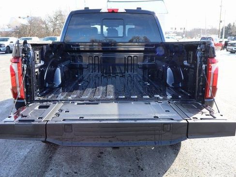 Used 2025 Ford F150 Platinum image 19