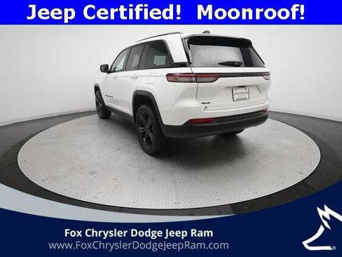 Certified 2023 Jeep Grand Cherokee Altitude image 33
