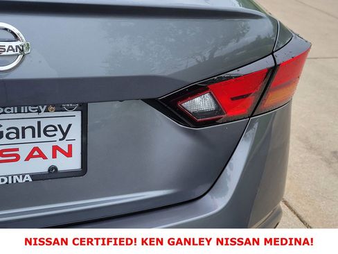 Certified 2020 Nissan Altima 2.5 S FWD image 15