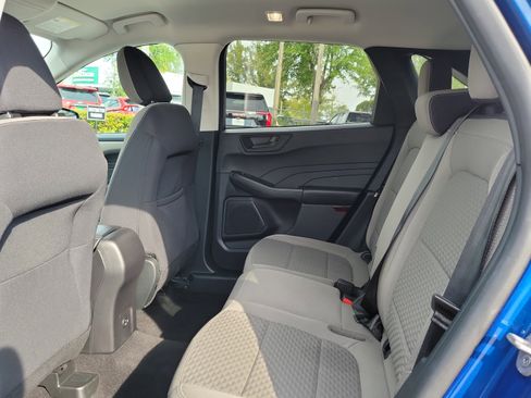 Used 2022 Ford Escape SE image 13