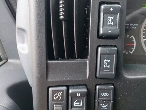 Used 2023 Chevrolet Low Cab Forward 5500XD image 8