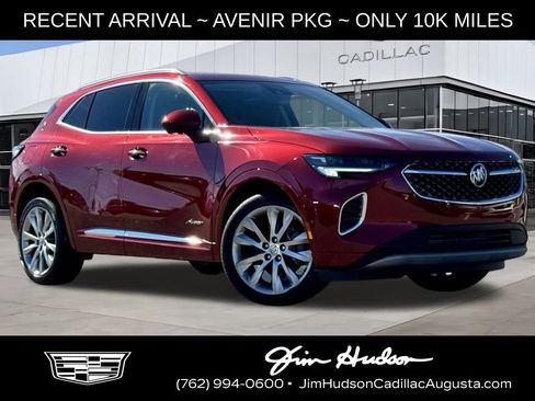 Used 2023 Buick Envision Avenir image 1