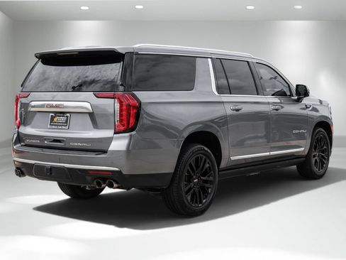 Used 2021 GMC Yukon XL Denali w/ Denali Premium Package RWD image 7