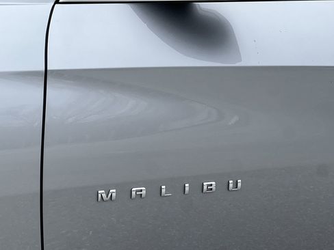 Used 2025 Chevrolet Malibu LT image 38