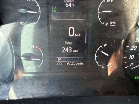 Used 2018 Toyota Sequoia SR5 w/ Premium Package image 12