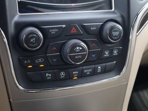 Used 2017 Jeep Grand Cherokee Limited AWD/4WD image 16