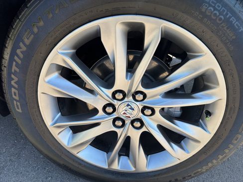 Used 2023 Buick Enclave Avenir w/ Avenir Technology Package FWD image 26