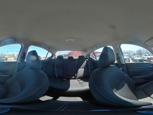 Used 2025 Nissan Altima 2.5 SV image 40