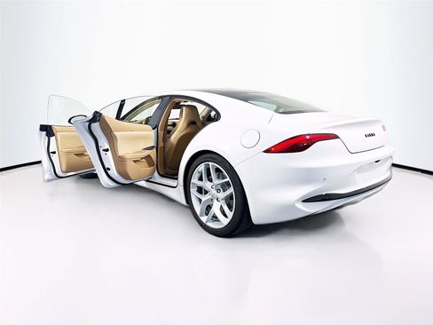 New 2025 Karma Revero Luxury RWD image 37