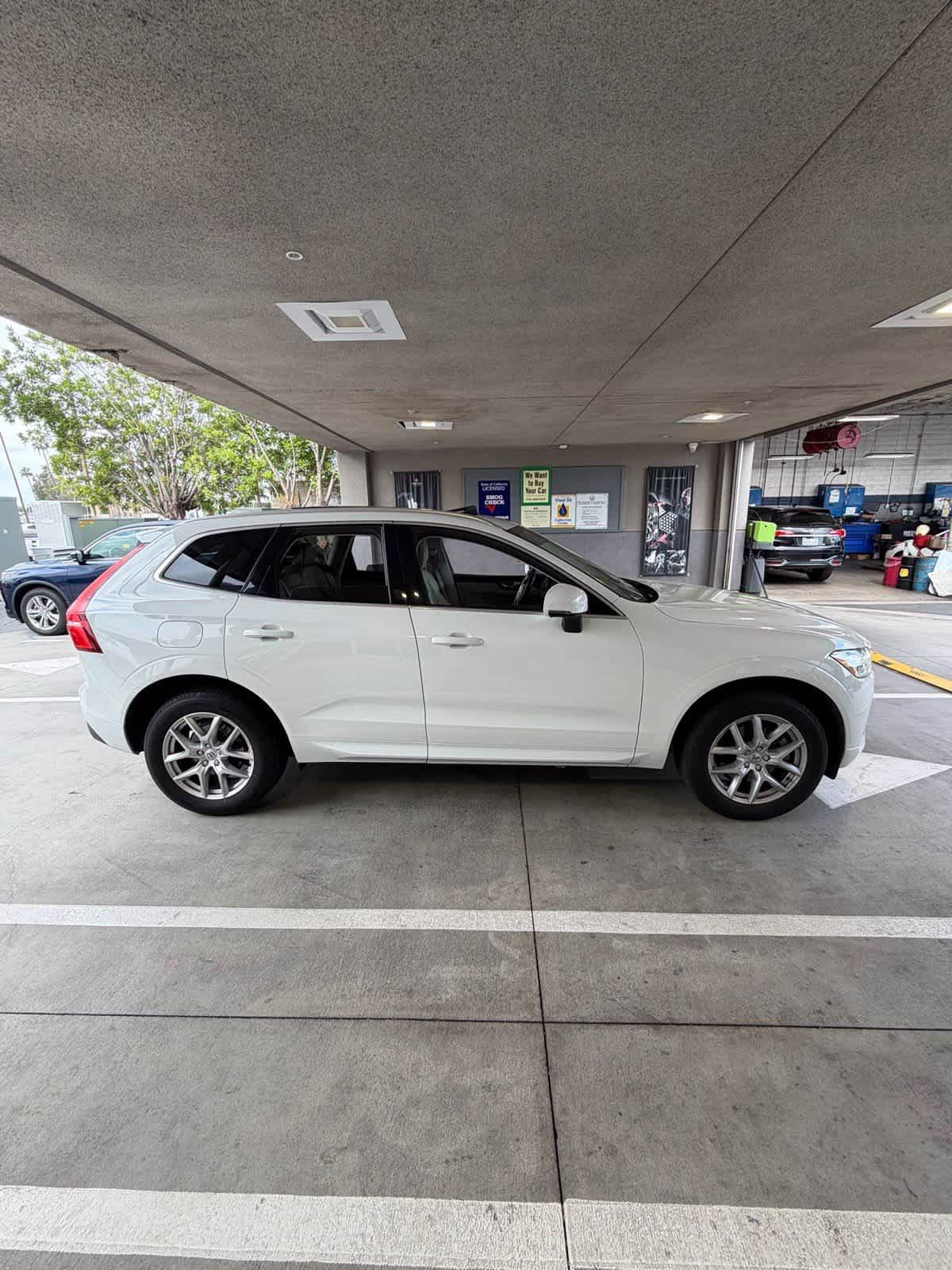 Used 2020 Volvo XC60 T5 Momentum FWD image 4