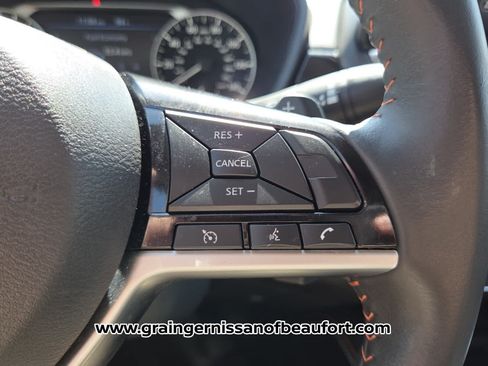 Used 2023 Nissan Altima 2.5 SR w/ SR Premium Package FWD image 13