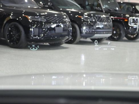 Used 2022 Lexus LS 500h AWD w/ Luxury Package image 20
