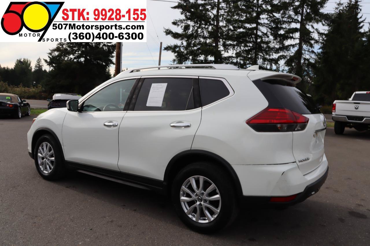 Used 2017 Nissan Rogue SV FWD image 5
