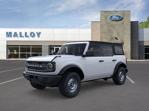 New 2025 Ford Bronco Base image 1