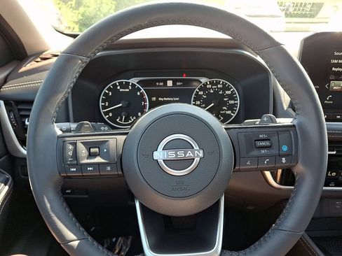 Used 2023 Nissan Rogue SL AWD/4WD image 20