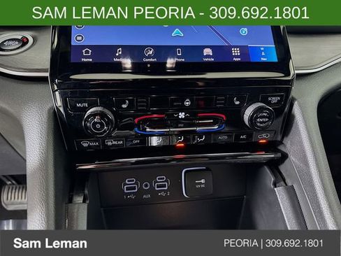 New 2025 Jeep Grand Cherokee L Limited w/ Black Appearance Package image 20