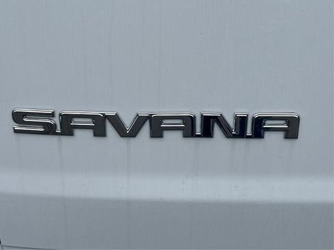 New 2025 GMC Savana 3500 Extended w/ Driver Convenience Package image 10