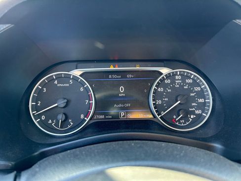Certified 2025 Nissan Sentra SV FWD image 20