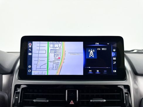 Used 2023 Lexus GX 460 Premium w/ Premium Package image 19