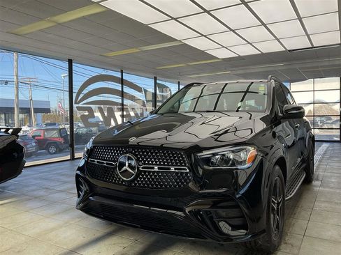 Used 2024 Mercedes-Benz GLE 450 4MATIC image 3