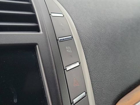 Used 2017 Lincoln MKC Select w/ Select Plus Package FWD image 25