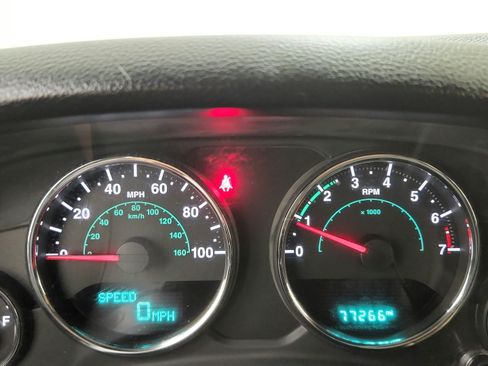 Used 2015 Jeep Wrangler Unlimited Sport w/ Quick Order Package 23S AWD/4WD image 17