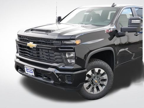 New 2026 Chevrolet Silverado 2500 Custom w/ Custom Value Package AWD/4WD image 27