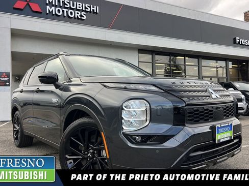 New 2025 Mitsubishi Outlander SEL Black Edition image 1