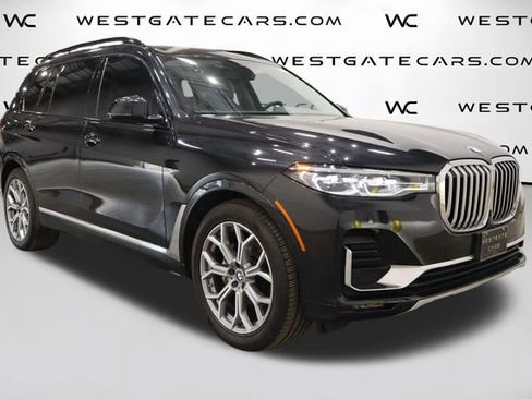 Used 2022 BMW X7 xDrive40i w/ Cold Weather Package AWD/4WD image 2